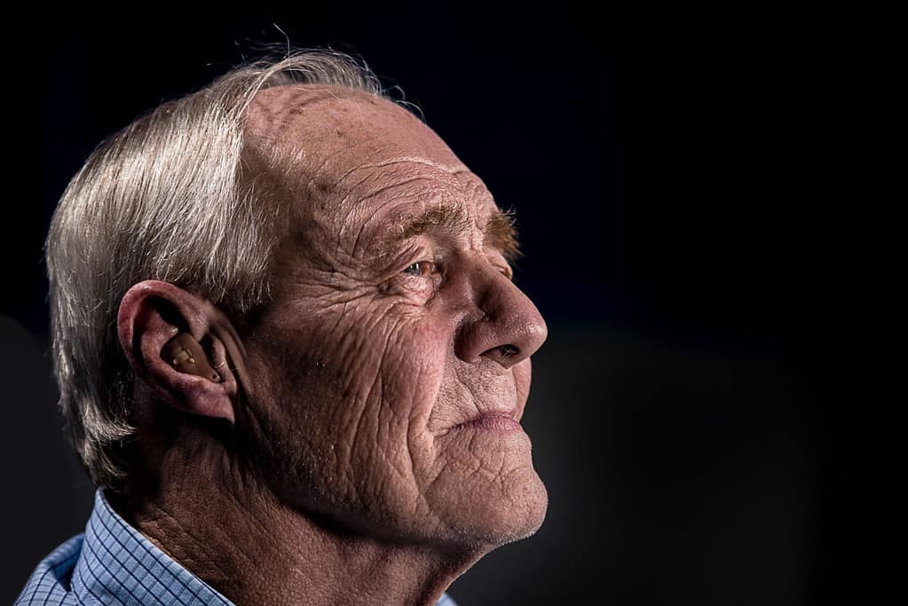 Hörselproblem hos äldre personer